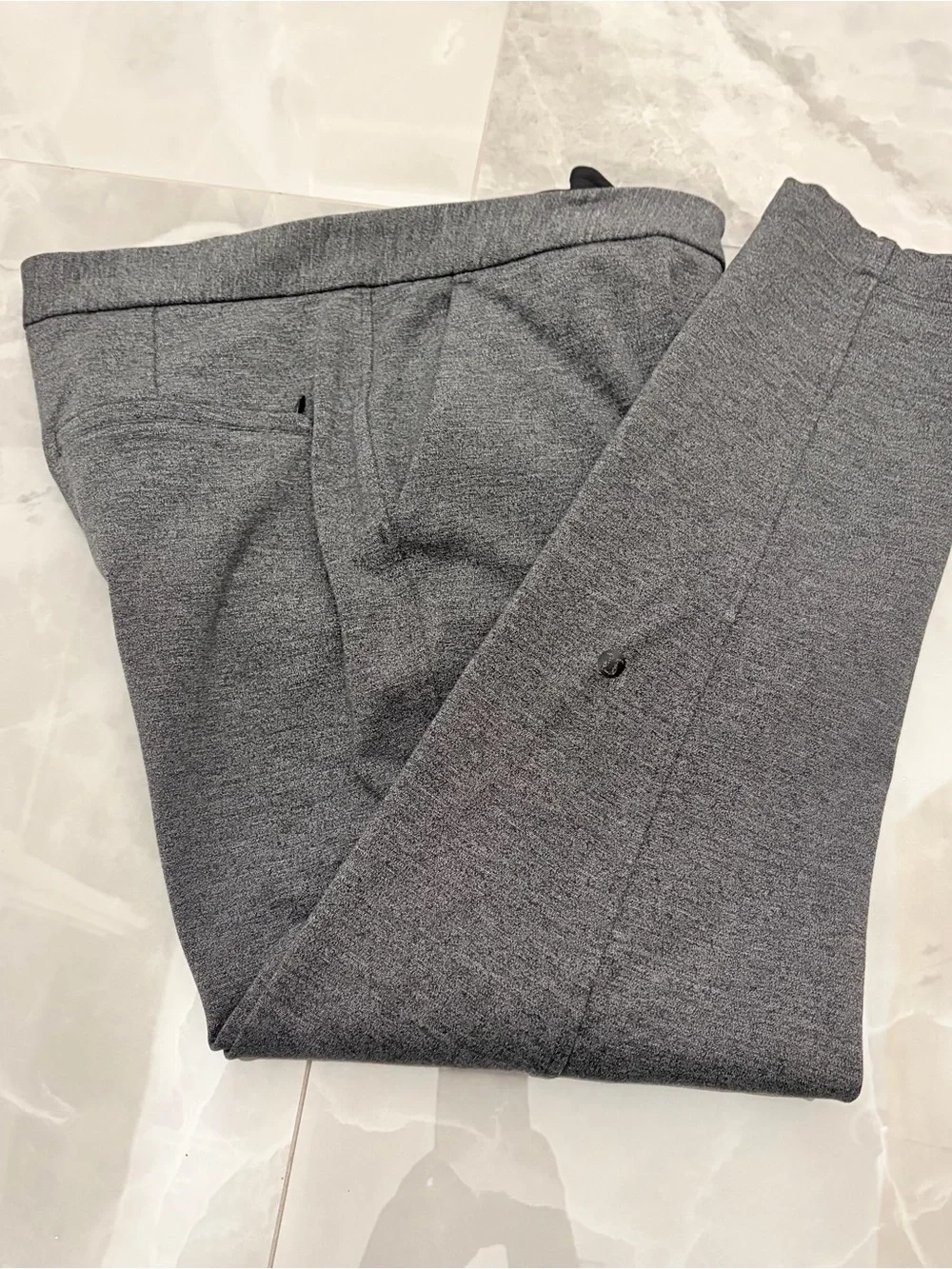 Lululemon Pants City Trek Trouser Size 8 Heathered Gray black Tapered like new